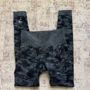 Black Gymshark seamless scrunch bum leggings